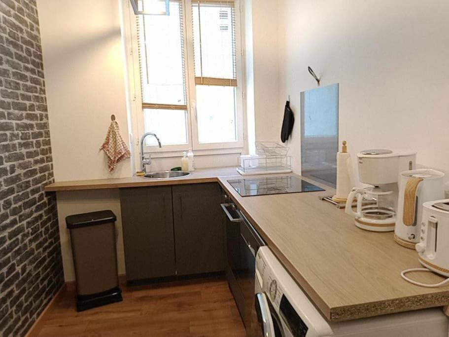 Gonnelles Appartement T3 Centre Ville Rdc D Αζάν Εξωτερικό φωτογραφία